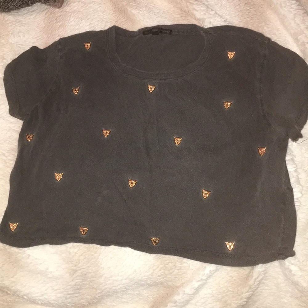 black crop top